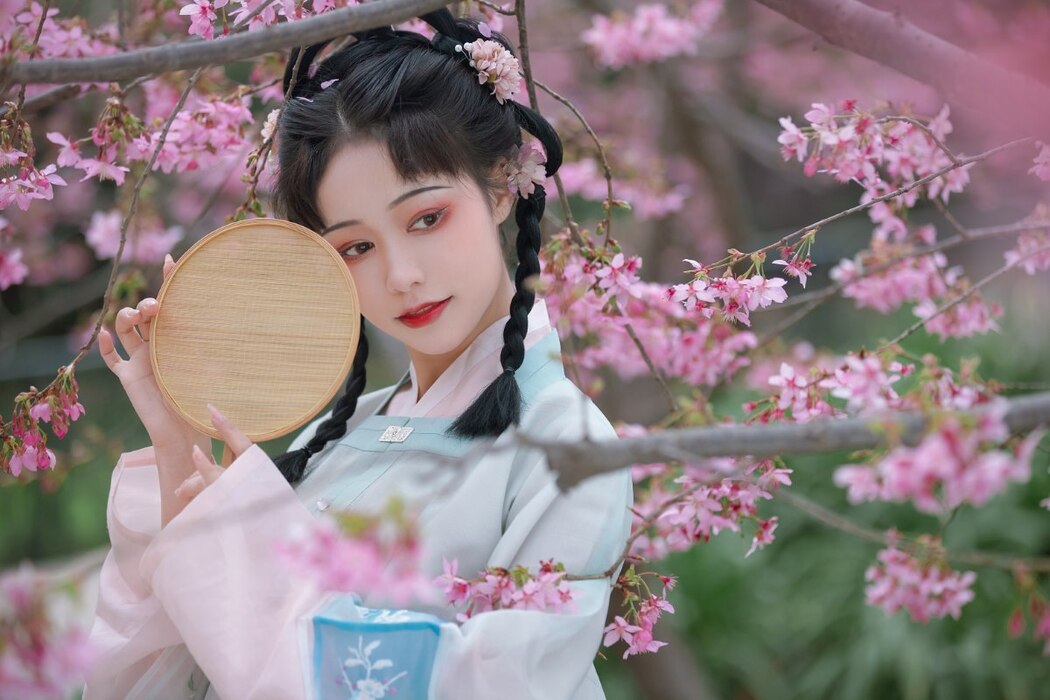 YiTuYu艺图语 Vol.2253 Li Yi Yi