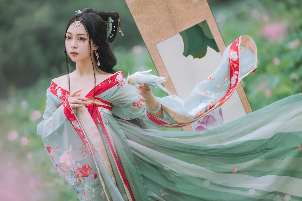 YiTuYu艺图语 Vol.2228 Qian Mo Hong Chen