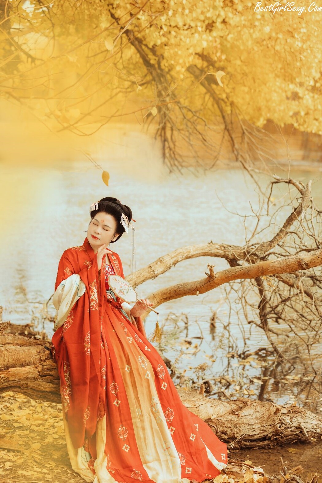 YiTuYu艺图语 Vol.224 Zhi Qiu