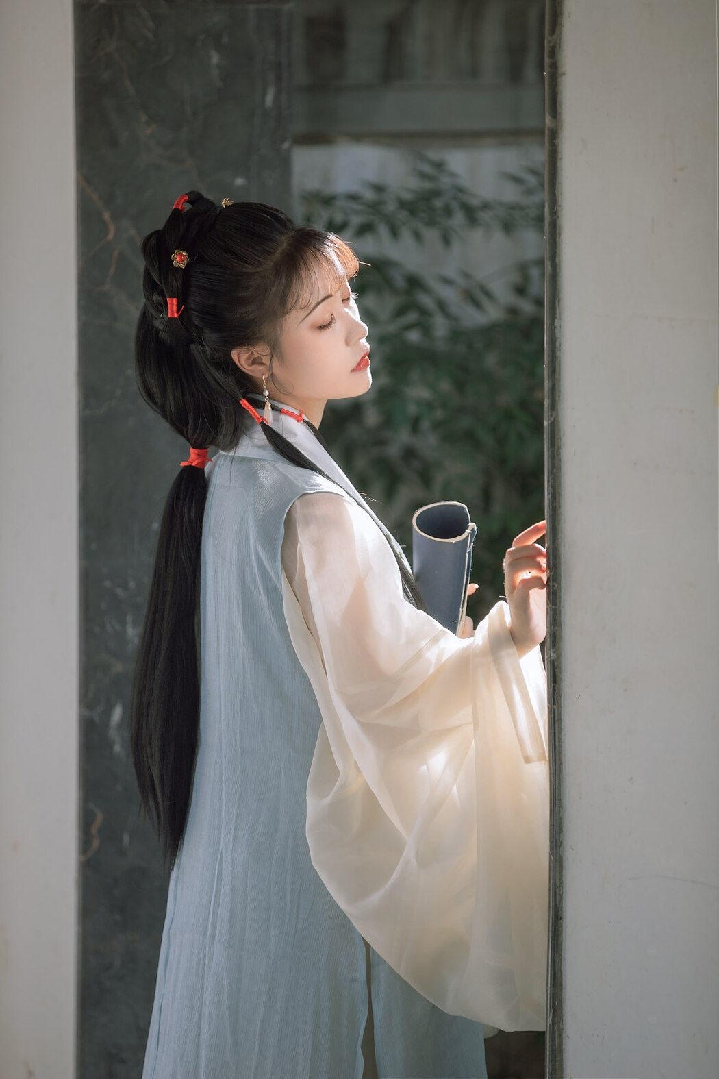 YiTuYu艺图语 Vol.2291 Li Yi Yi