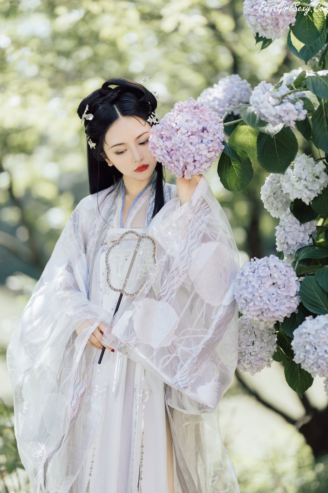 YiTuYu艺图语 Vol.230 Hu Li Ya