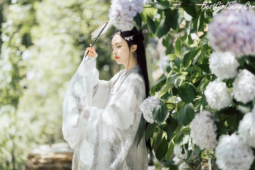 YiTuYu艺图语 Vol.230 Hu Li Ya