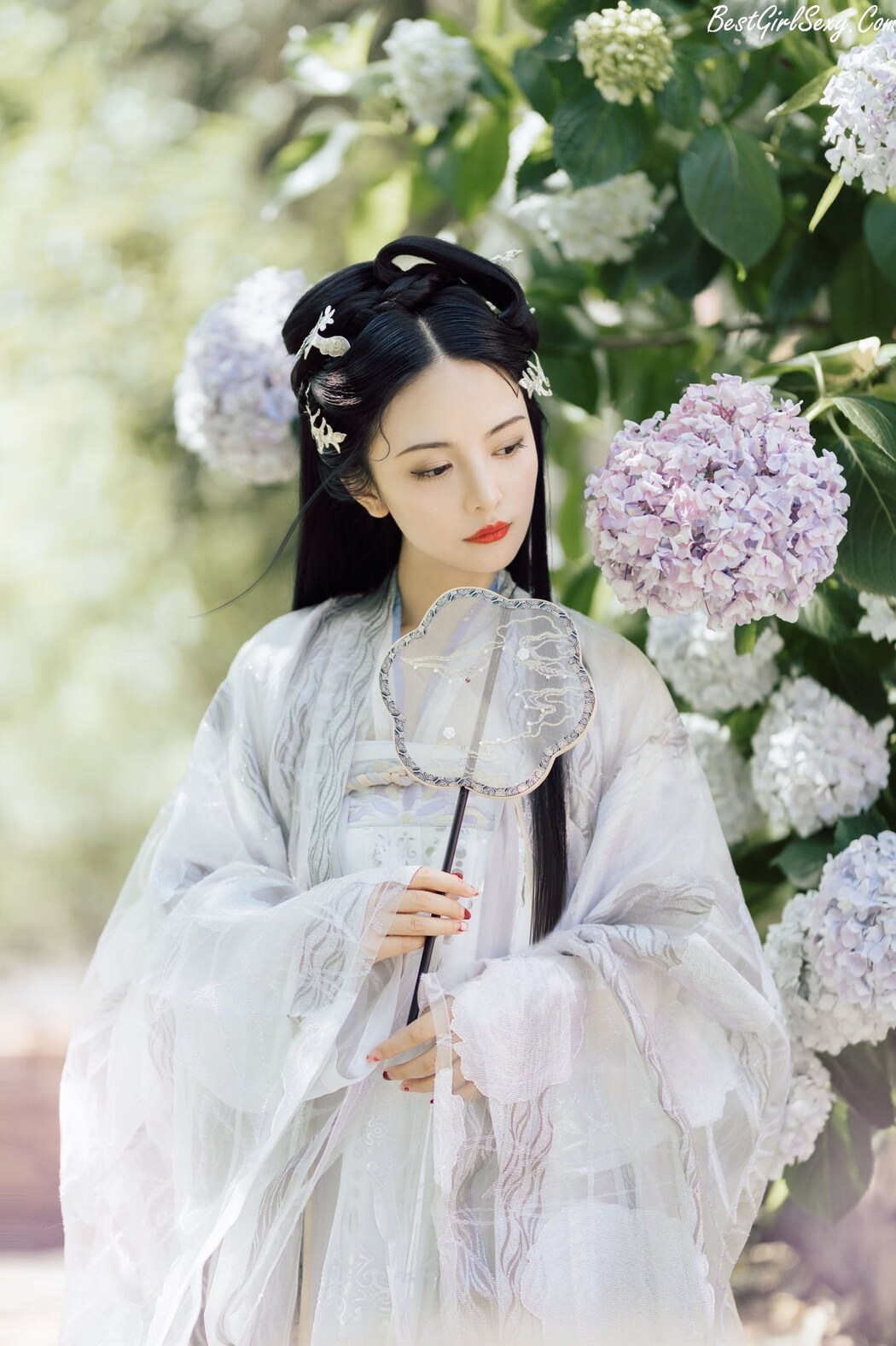 YiTuYu艺图语 Vol.230 Hu Li Ya