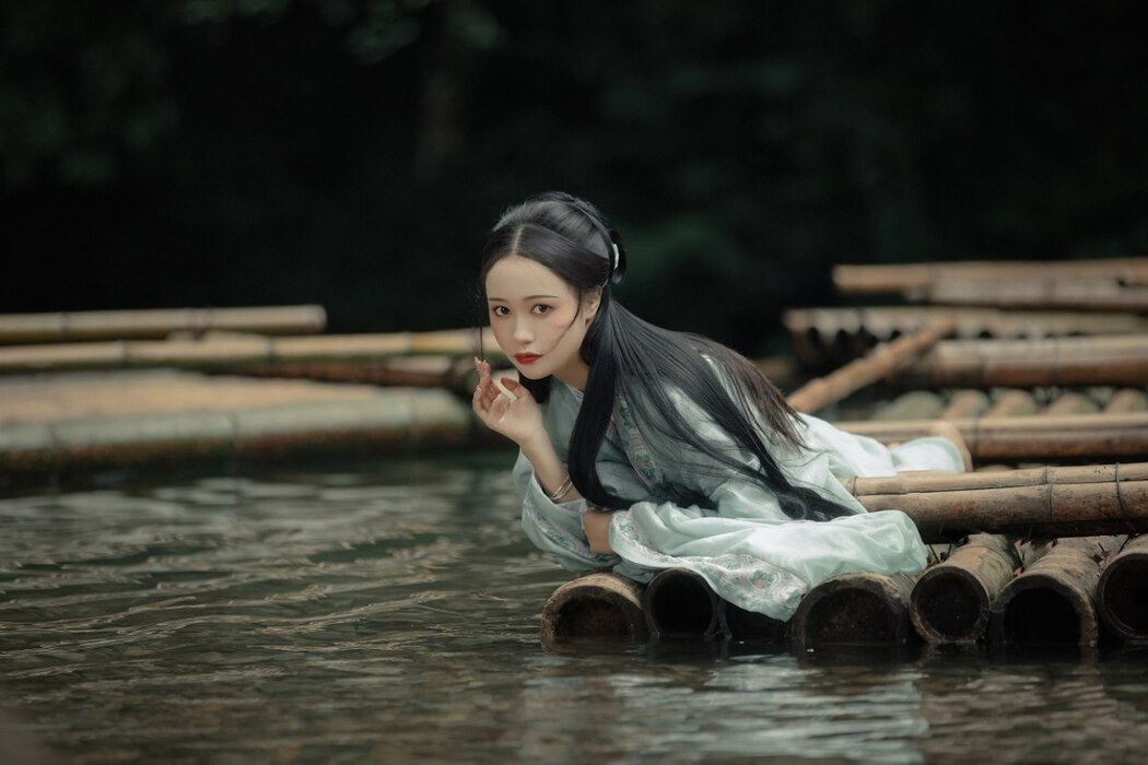 YiTuYu艺图语 Vol.2300 Li Yi Yi
