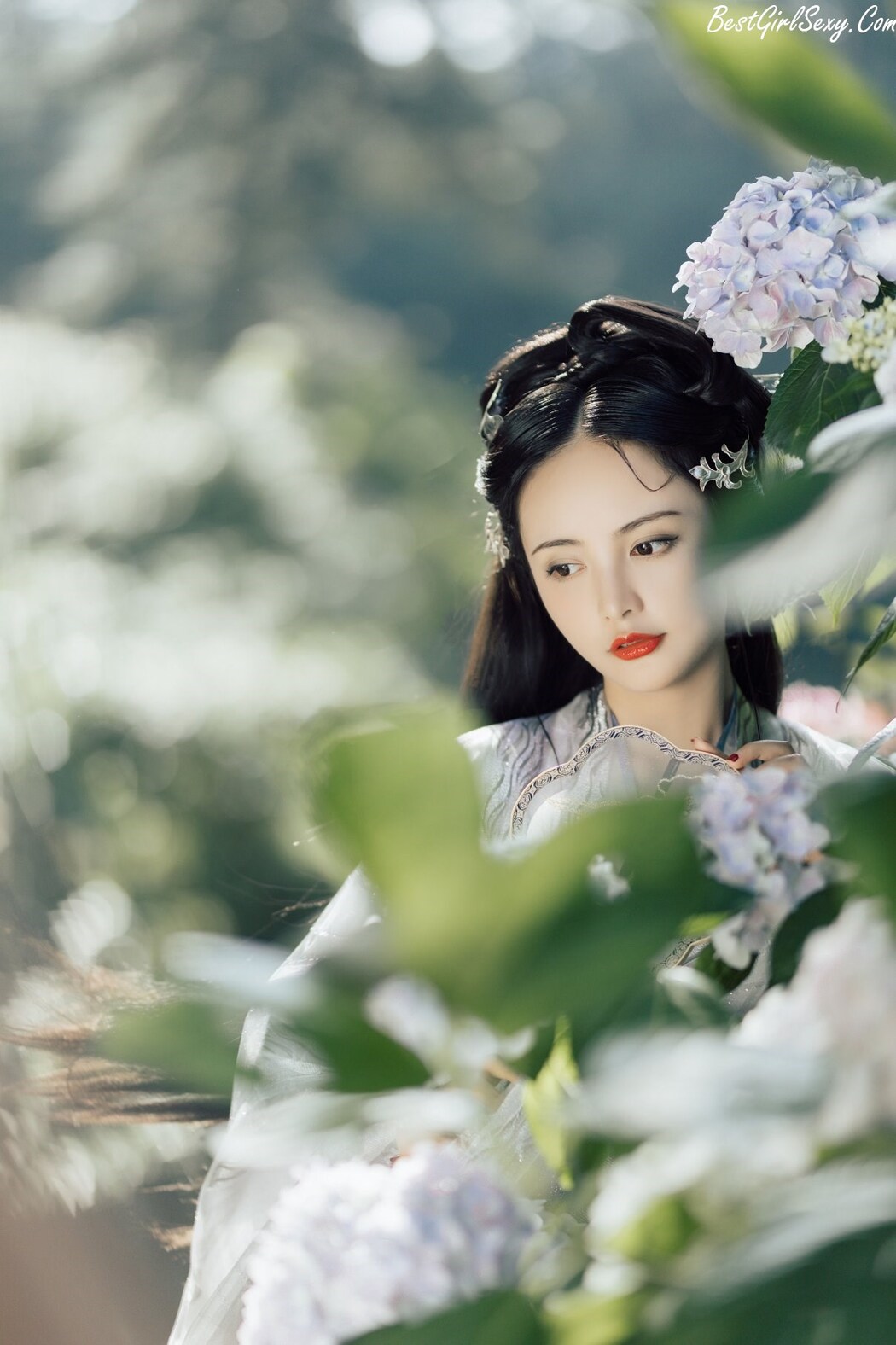 YiTuYu艺图语 Vol.230 Hu Li Ya