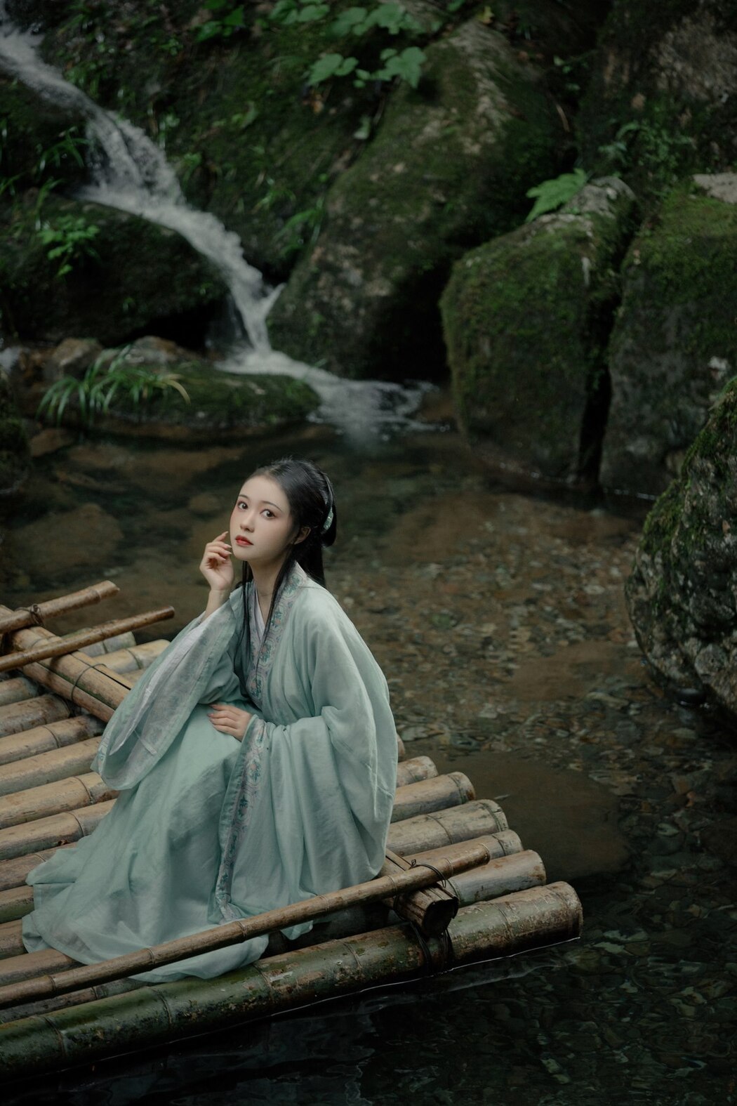 YiTuYu艺图语 Vol.2300 Li Yi Yi