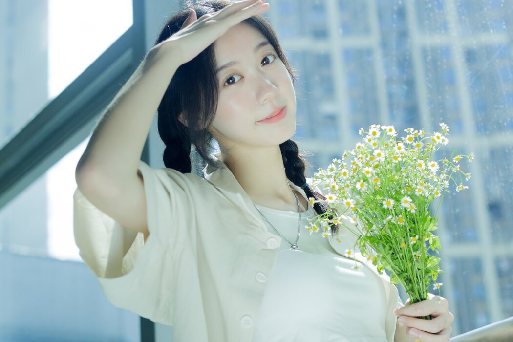 YiTuYu艺图语 Vol.2297 Si Mao Shao Nu