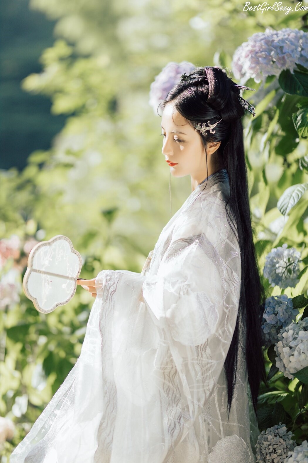 YiTuYu艺图语 Vol.230 Hu Li Ya