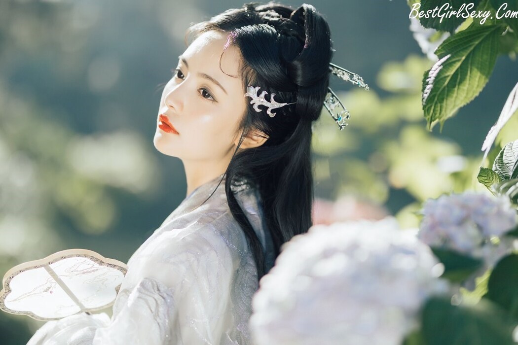 YiTuYu艺图语 Vol.230 Hu Li Ya