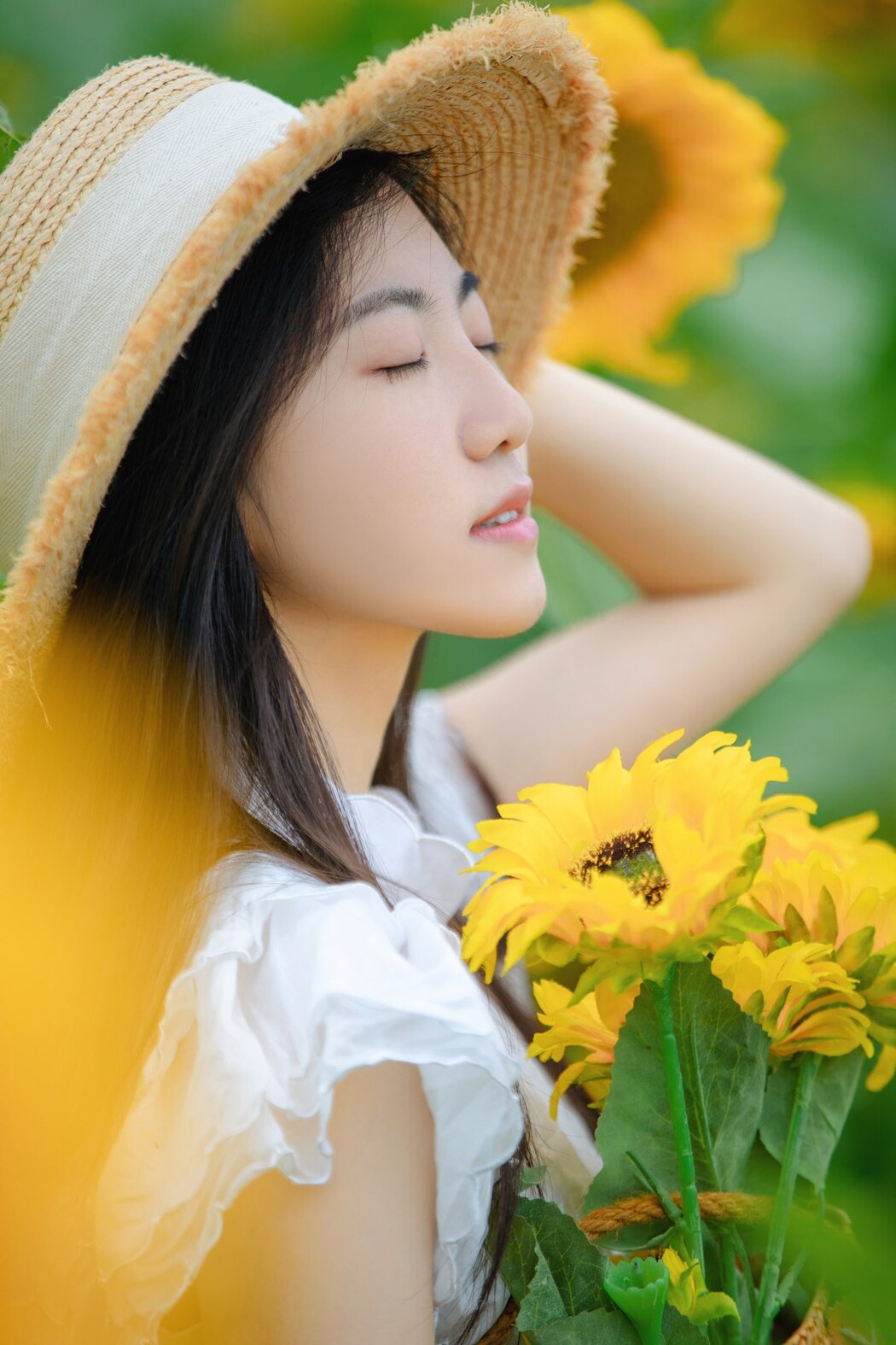 YiTuYu艺图语 Vol.2302 Li Zi