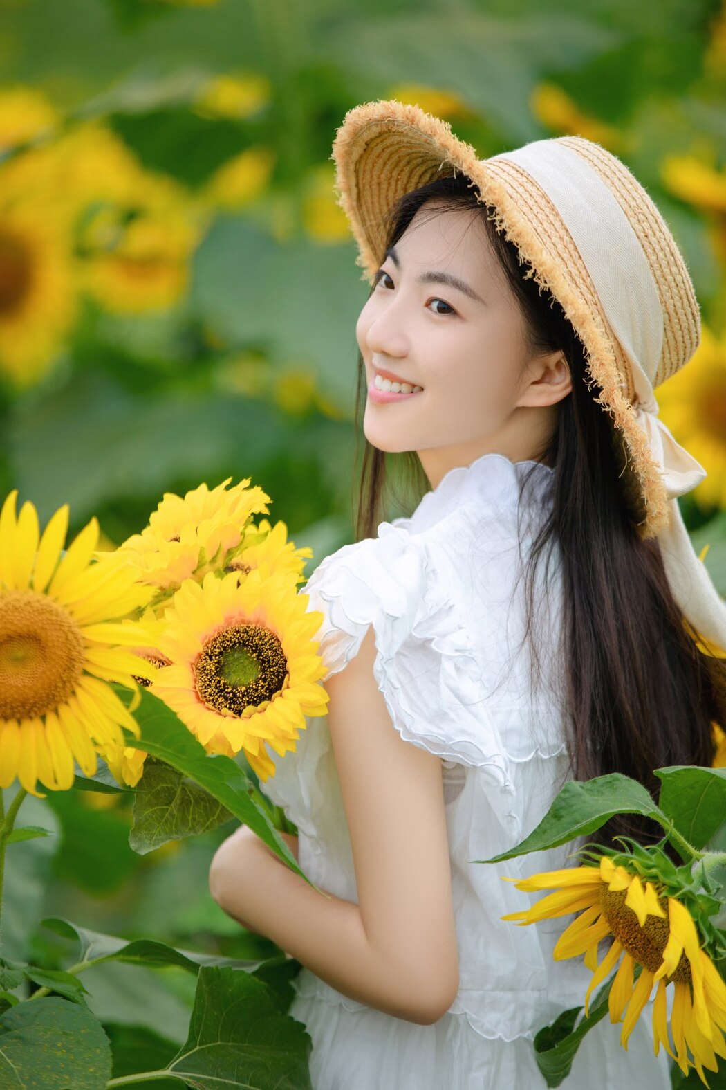 YiTuYu艺图语 Vol.2302 Li Zi