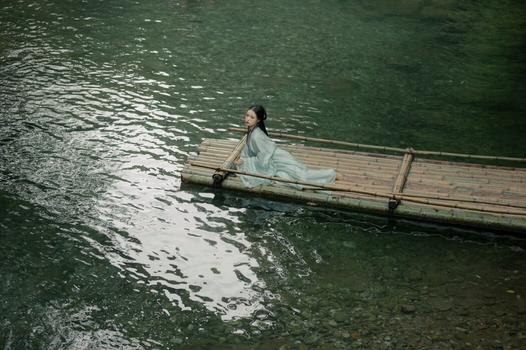 YiTuYu艺图语 Vol.2300 Li Yi Yi