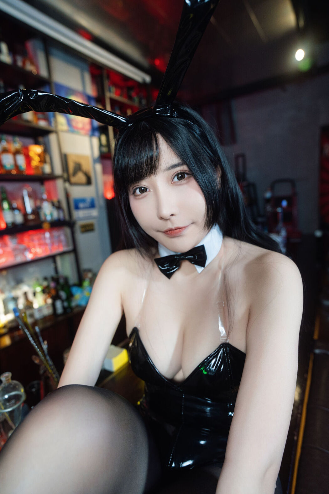 Coser@糖果果Candy – 黑胶兔兔2 Part2