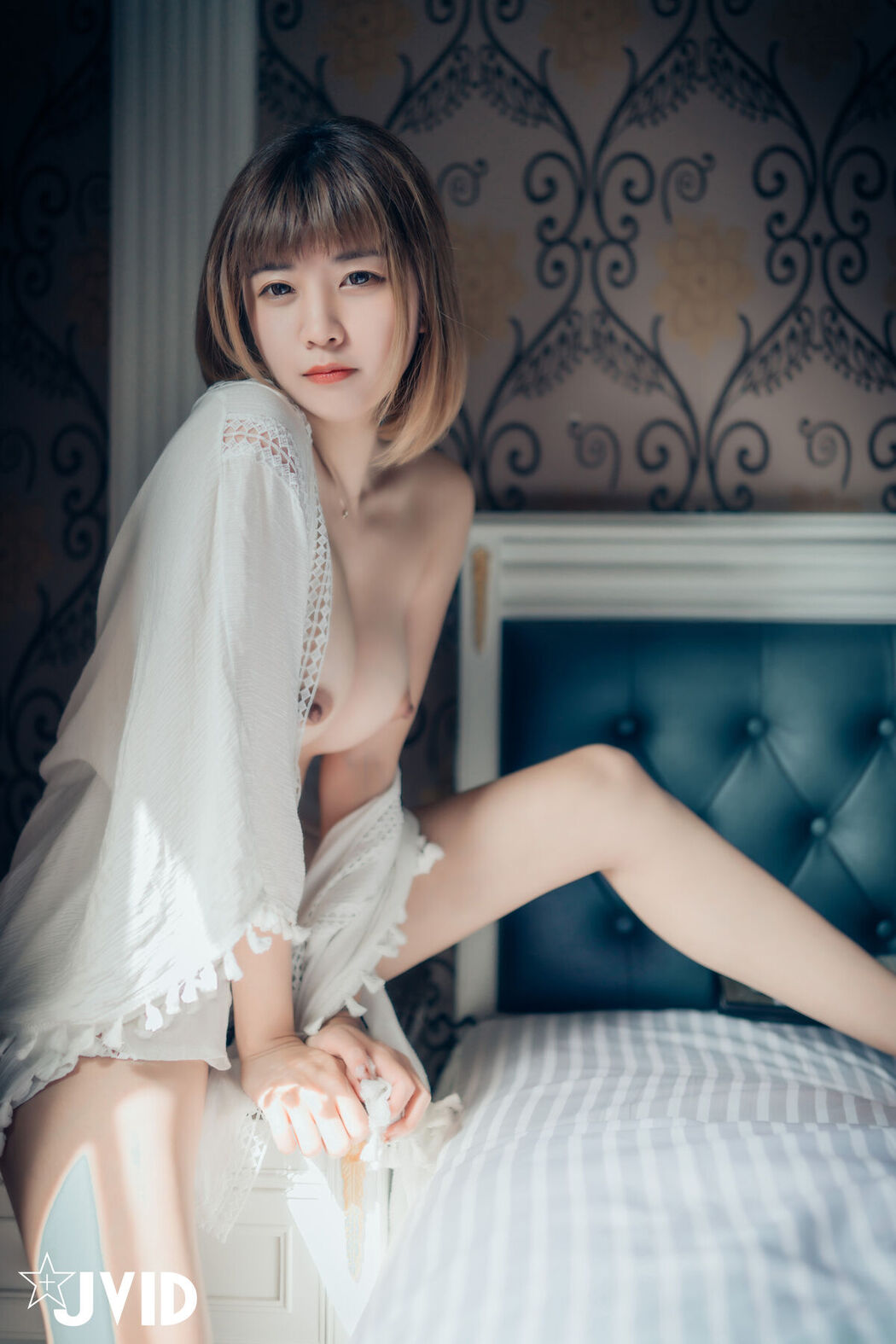 JVID Guo Bao Bao 果寶寶 – 與巨乳女友果寶寶開房間的全裸無碼寫真 Part2