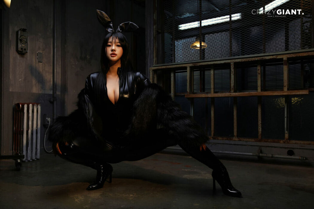 CRAZYGIANT RATTY BOT – Black Rabbit