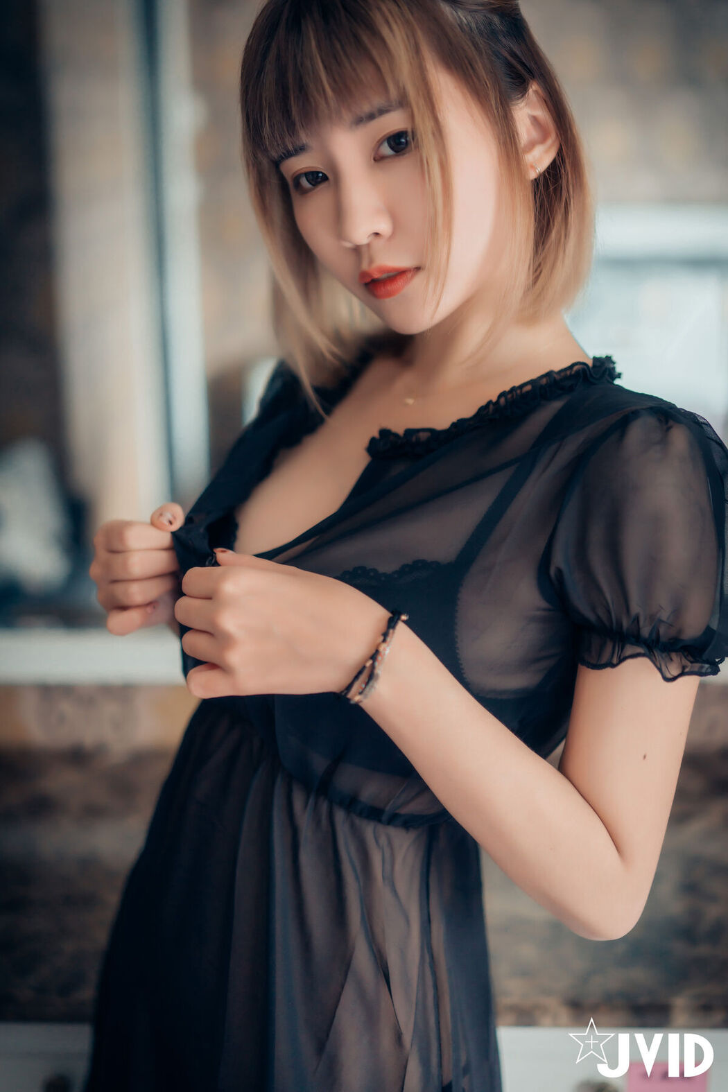 JVID Guo Bao Bao 果寶寶 – 與巨乳女友果寶寶開房間的全裸無碼寫真 Part2