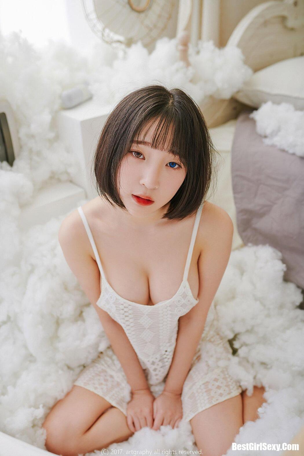 ArtGravia Vol.013 Kang In-kyung (강인경) Cover Photo