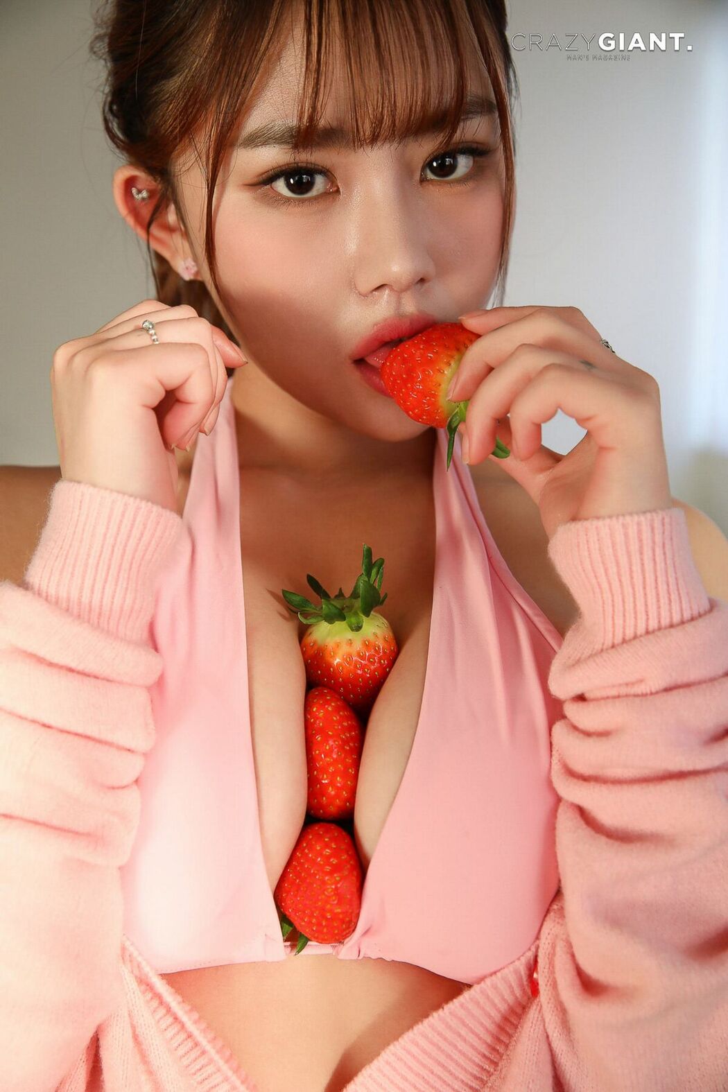 CRAZYGIANT Bani – Strawberry Vibes