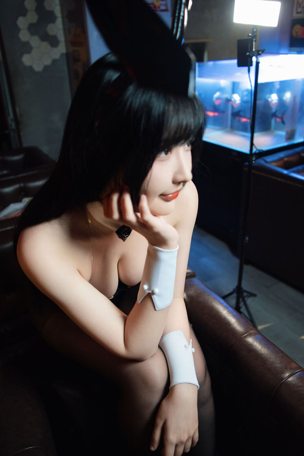 Coser@糖果果Candy – 黑胶兔兔2 Part3