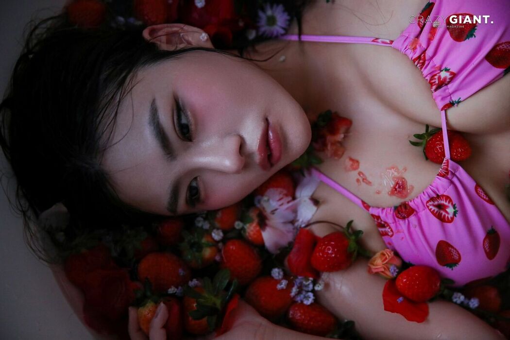 CRAZYGIANT Bani – Strawberry Vibes