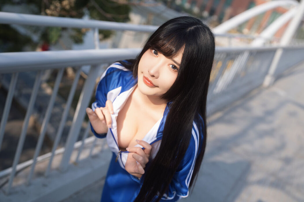 Coser@糖果果Candy – 户外校服 Part1