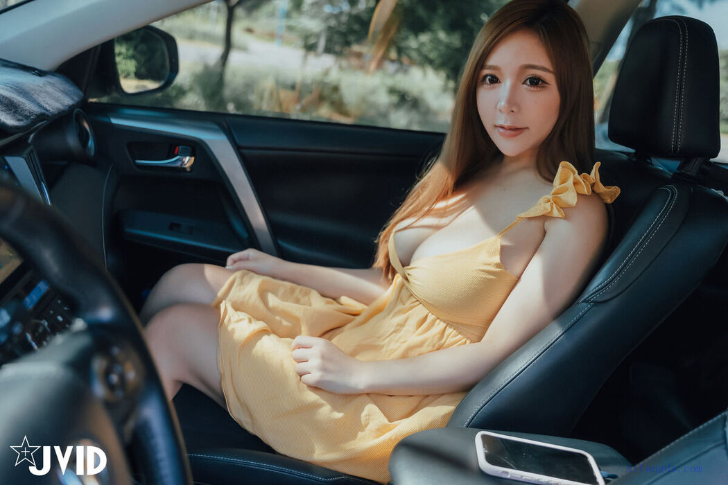 JVID Hon Lei Nai 本壘奈 – 我與本壘奈在車內劇烈搖晃體驗極致快感 Part2