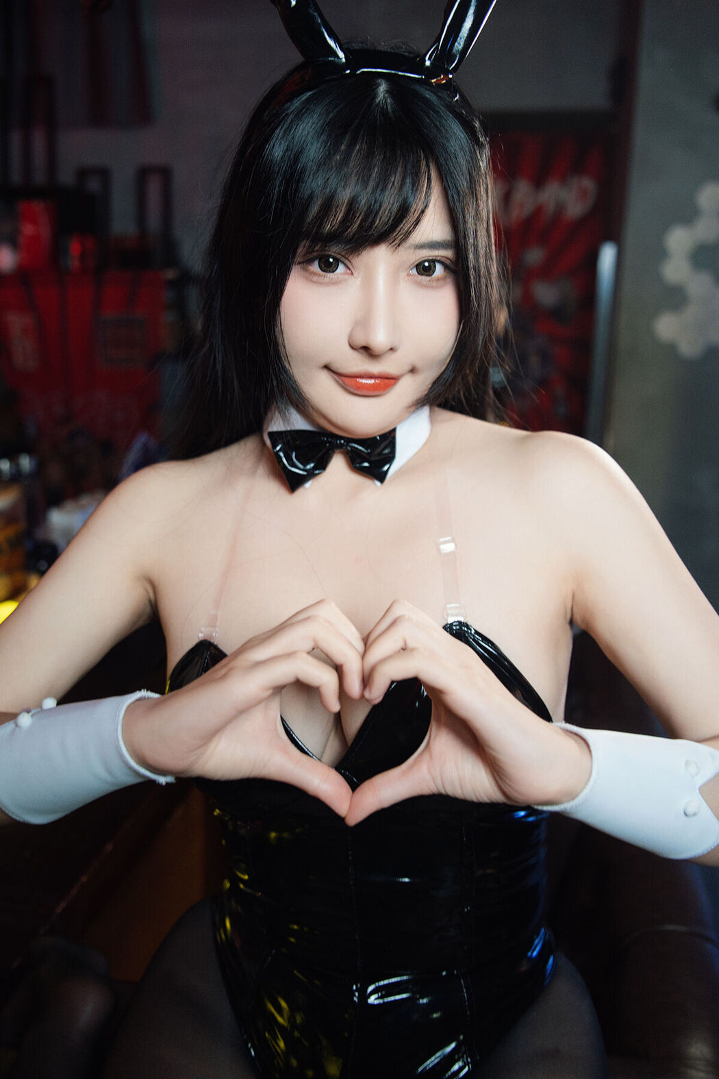 Coser@糖果果Candy – 黑胶兔兔2 Part3 Cover Photo
