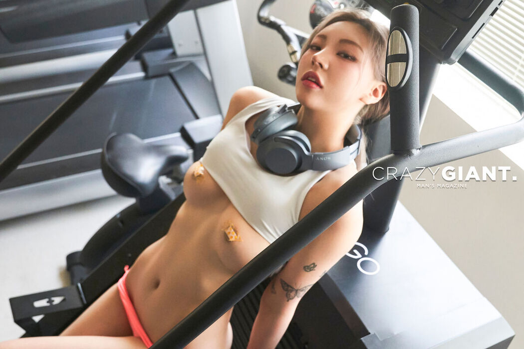 CRAZYGIANT Yeo Eun – Leggings Girl In The Gym Part2