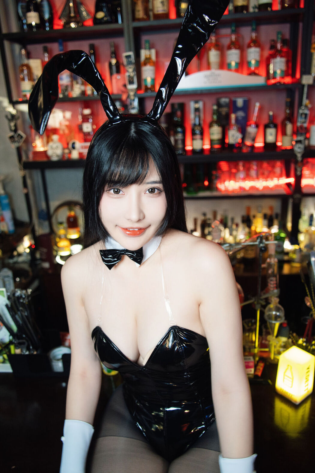 Coser@糖果果Candy – 黑胶兔兔2 Part3