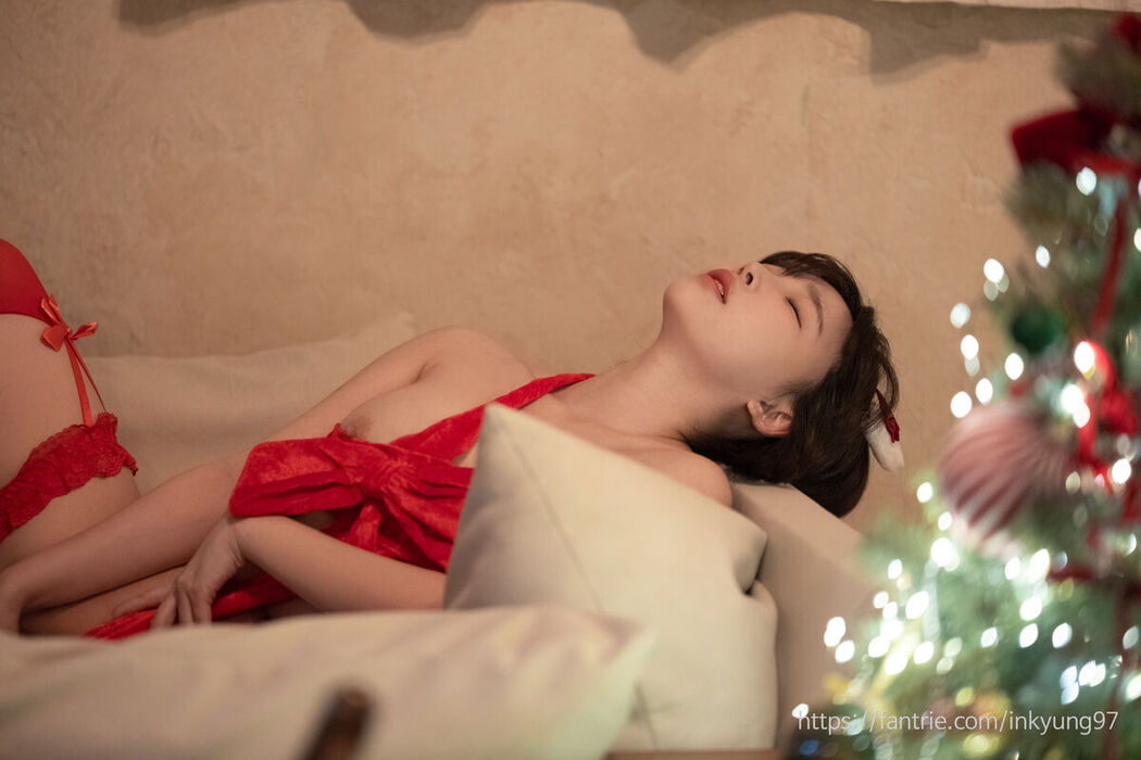 Kang In-kyung 강인경 – Christmas