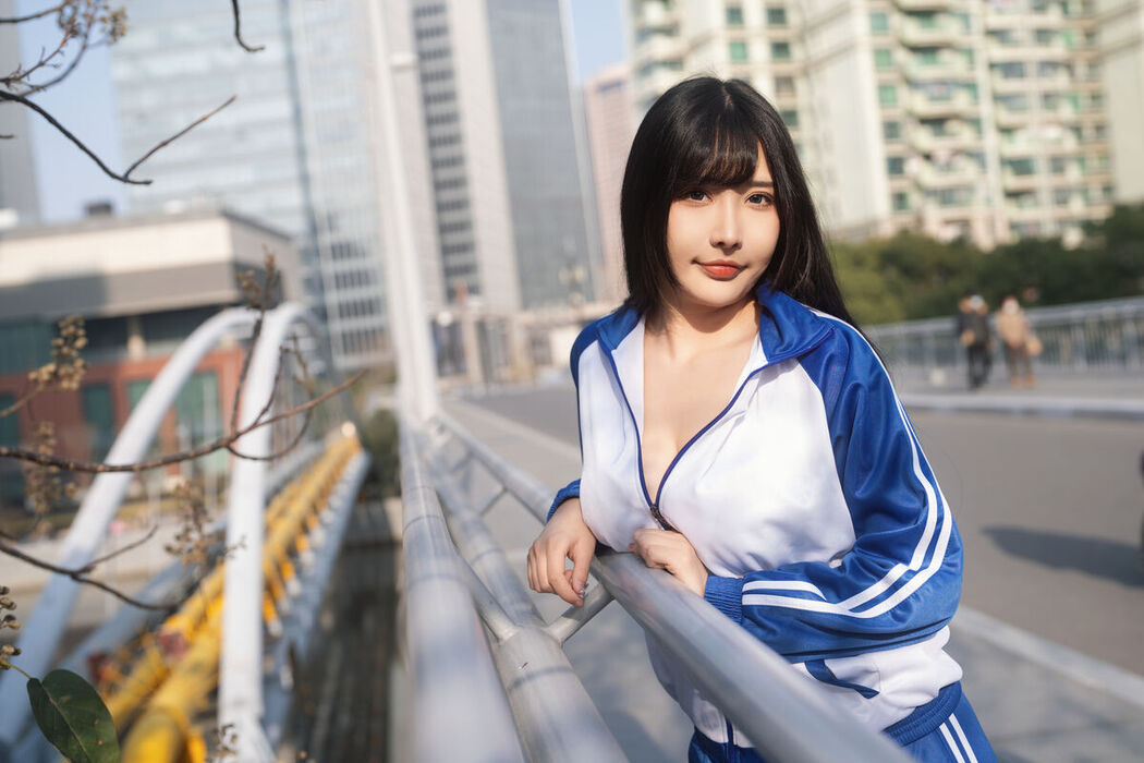 Coser@糖果果Candy – 户外校服 Part1
