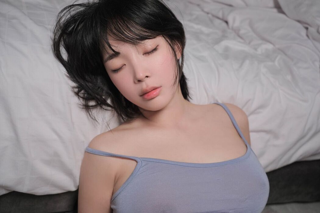 Kang In-kyung 강인경 – Travel Part1