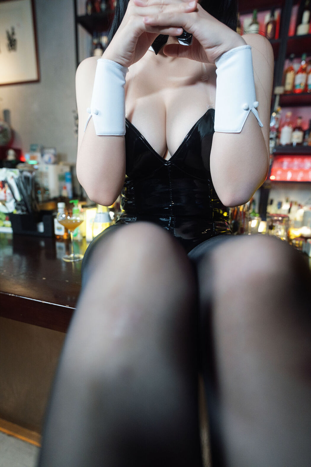 Coser@糖果果Candy – 黑胶兔兔2 Part2