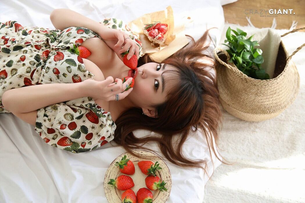 CRAZYGIANT Bani – Strawberry Vibes