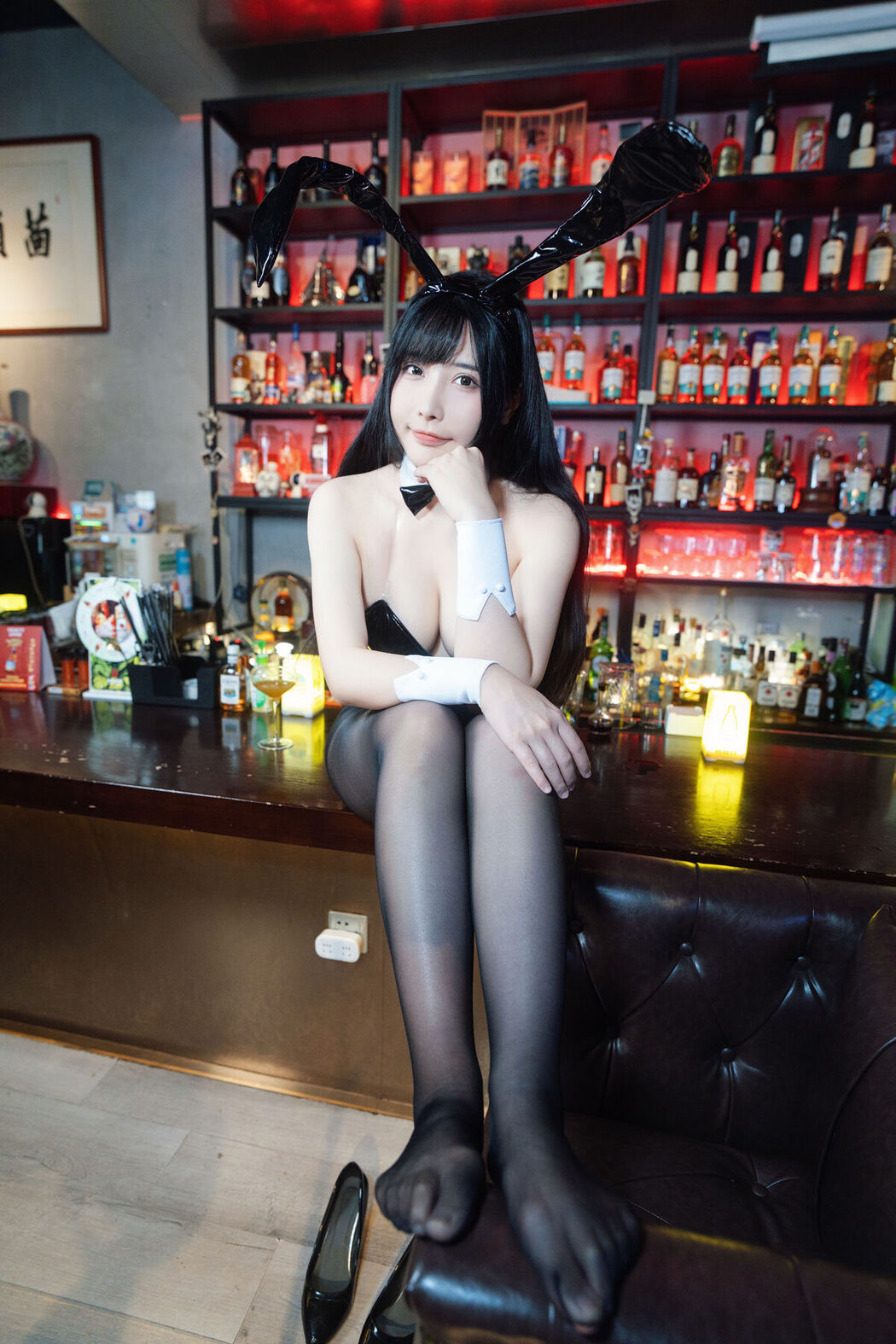 Coser@糖果果Candy – 黑胶兔兔2 Part2