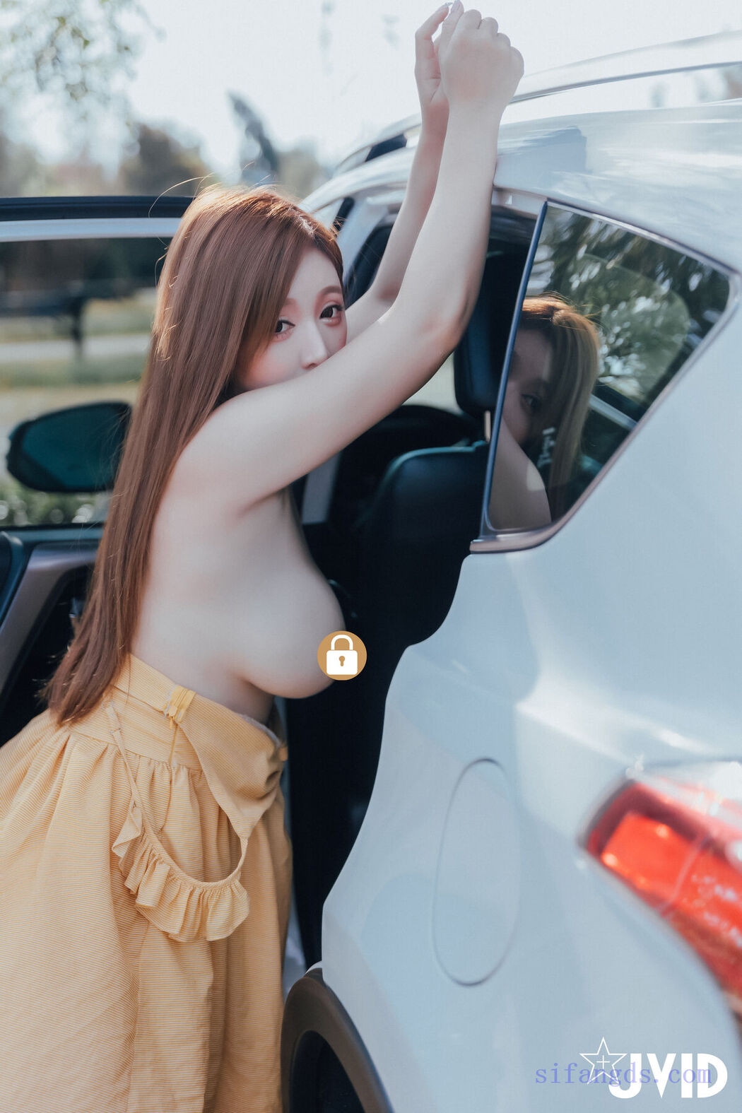 JVID Hon Lei Nai 本壘奈 – 我與本壘奈在車內劇烈搖晃體驗極致快感 Part2