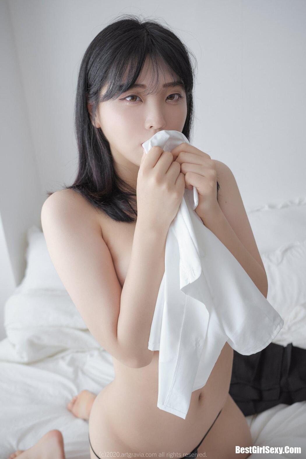 ARTGRAVIA VOL.201 Song Hana