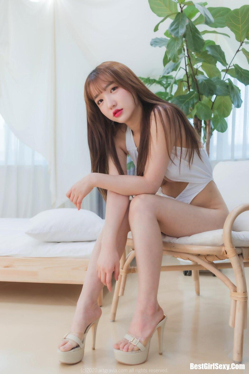 ArtGravia Vol.188 Son Ye-Eun Cover Photo