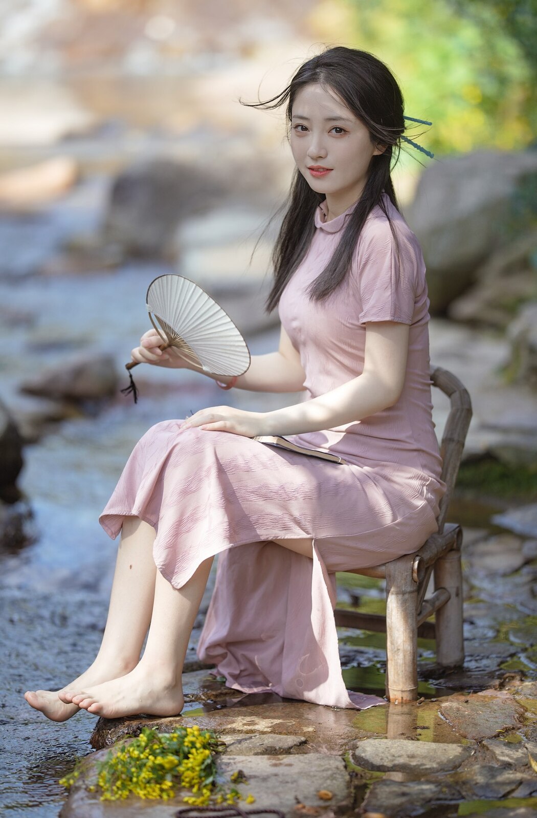 YiTuYu艺图语 Vol.2332 Xiao Wen Nuan Xiang Yao Ge Da Tai Yang