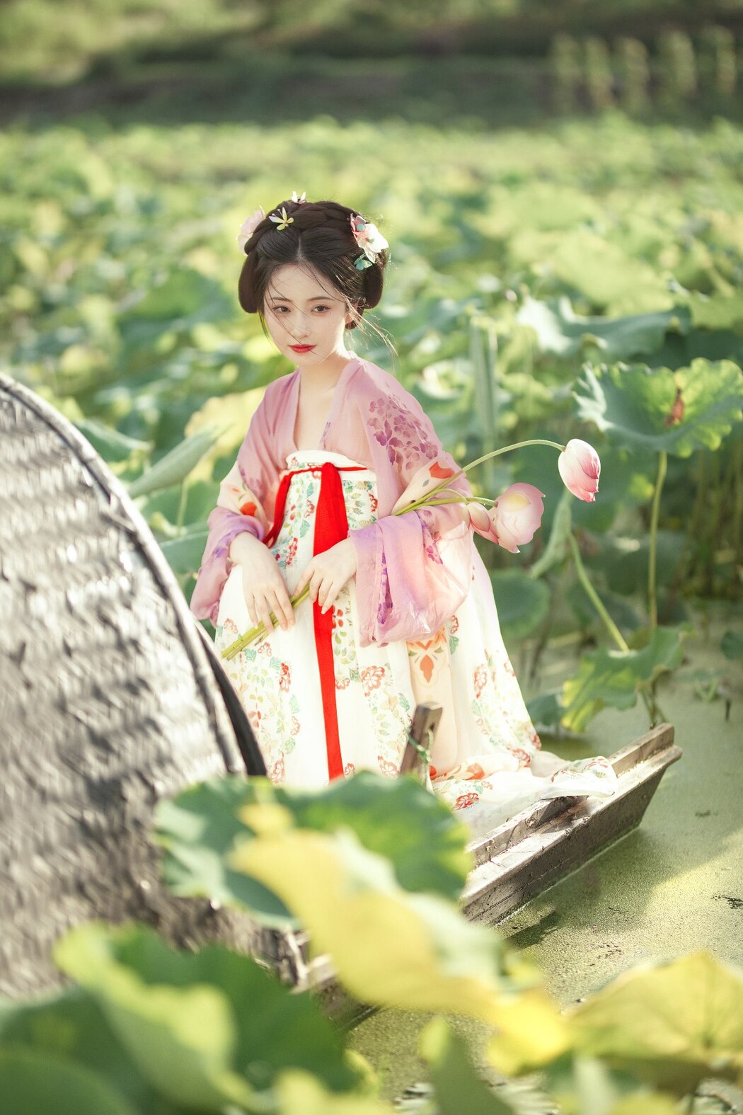 YiTuYu艺图语 Vol.2368 Cai He