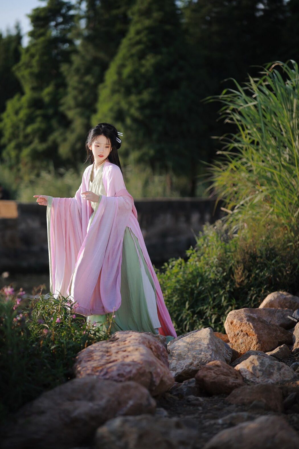 YiTuYu艺图语 Vol.2365 Luo Hua Ren Du Li