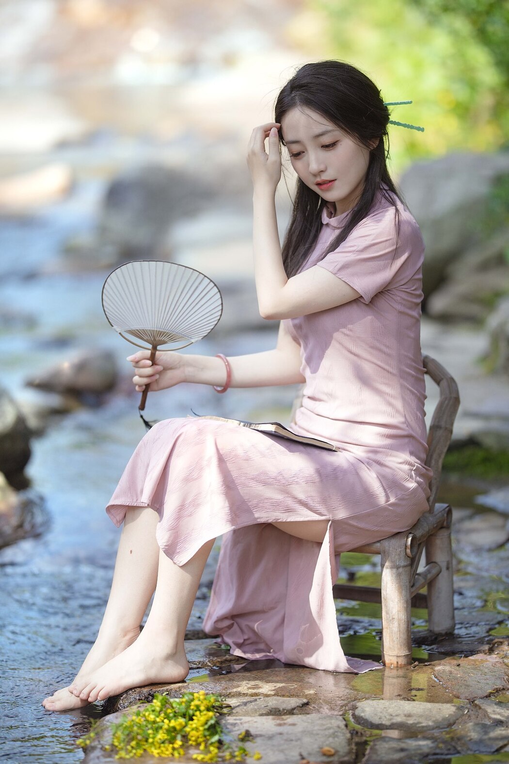 YiTuYu艺图语 Vol.2332 Xiao Wen Nuan Xiang Yao Ge Da Tai Yang