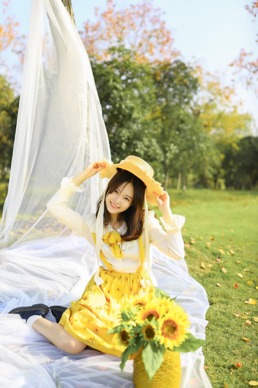 YiTuYu艺图语 Vol.2340 Qian Qian