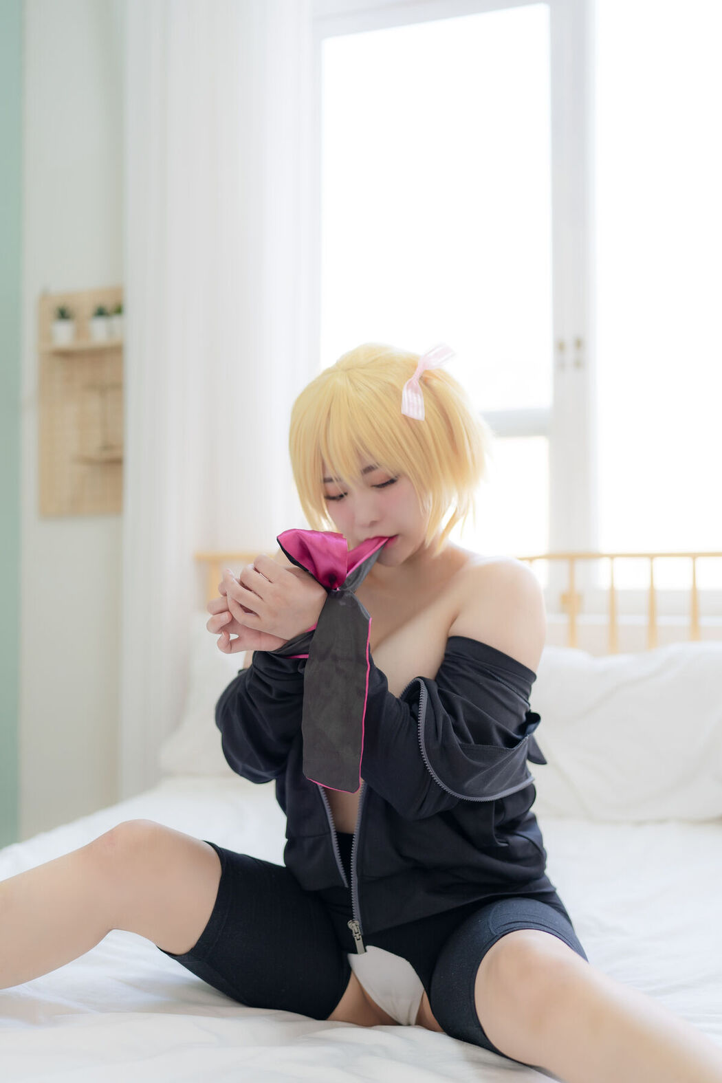 Yuna 유나 &#8211; Yachi