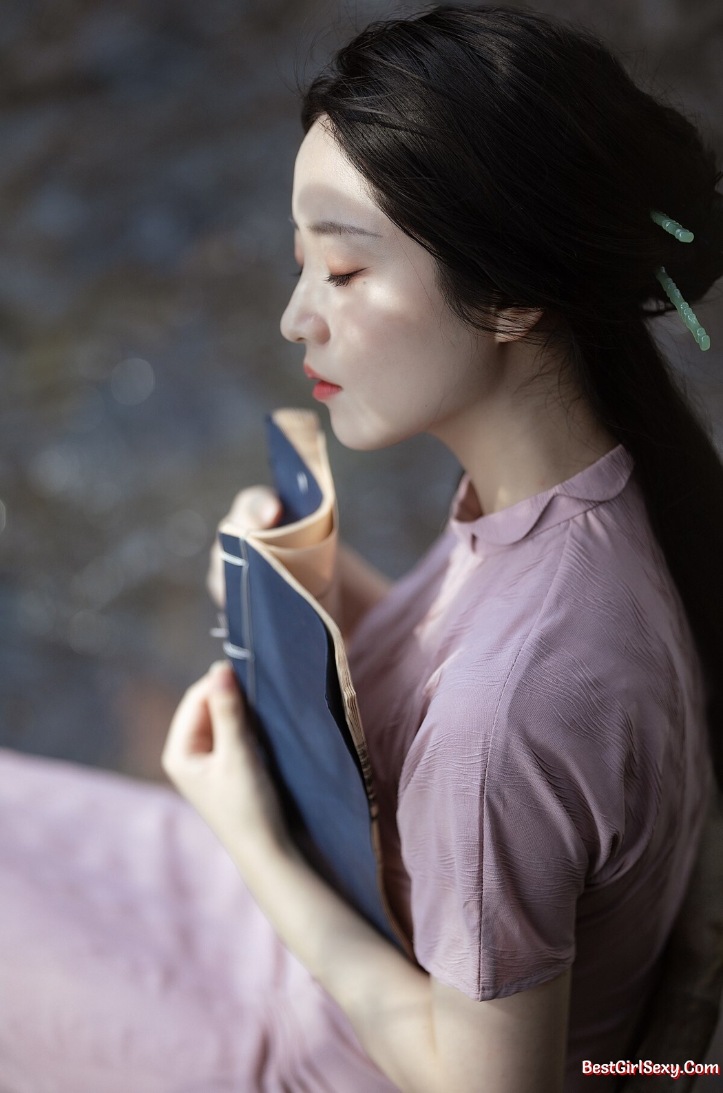 YiTuYu艺图语 Vol.2332 Xiao Wen Nuan Xiang Yao Ge Da Tai Yang