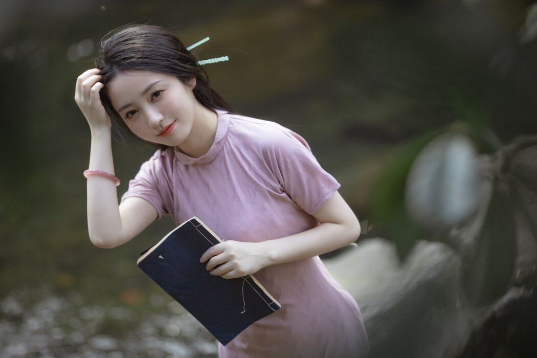YiTuYu艺图语 Vol.2332 Xiao Wen Nuan Xiang Yao Ge Da Tai Yang