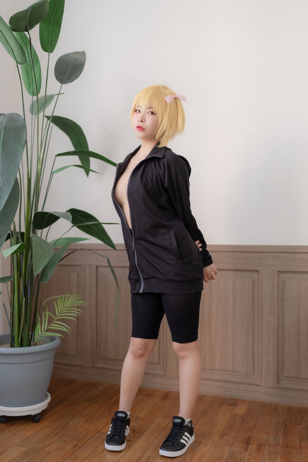 Yuna 유나 – Yachi