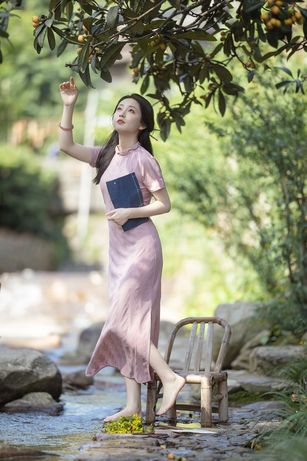 YiTuYu艺图语 Vol.2332 Xiao Wen Nuan Xiang Yao Ge Da Tai Yang