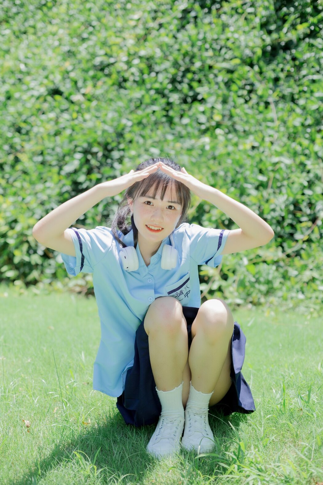 YiTuYu艺图语 Vol.2305 Xiao Yi Mei Mei Cute