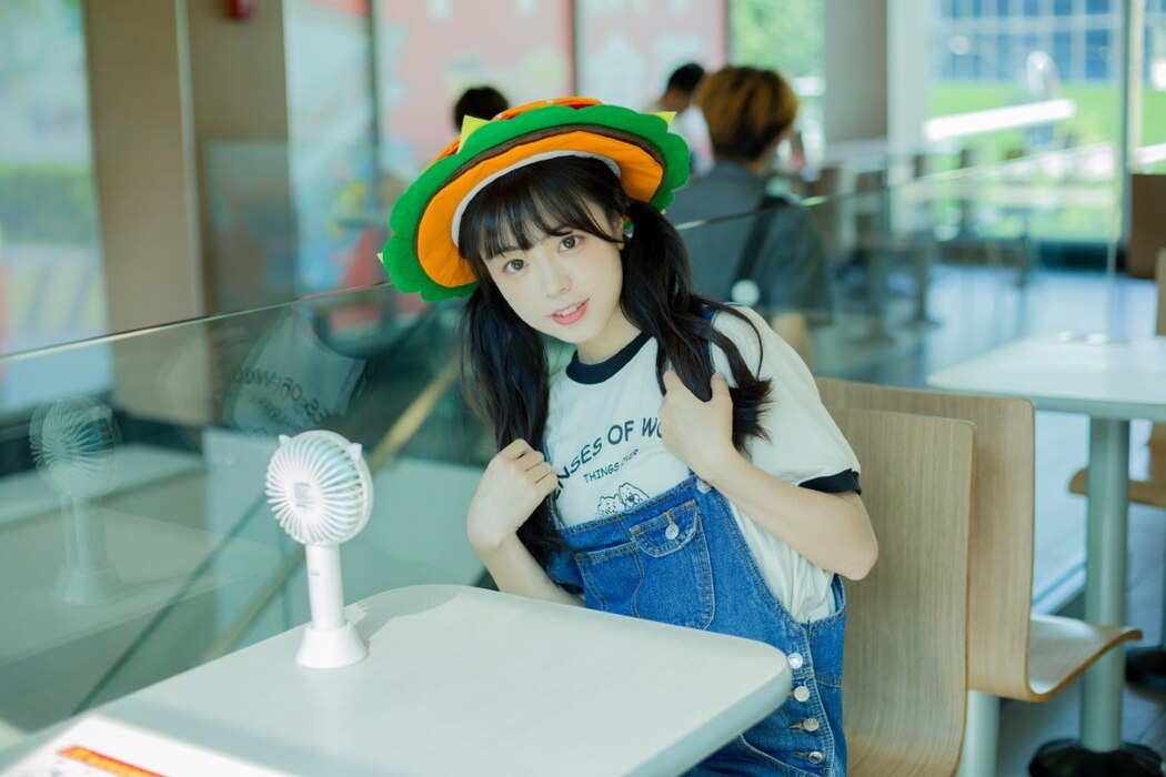 YiTuYu艺图语 Vol.2371 Ke Ai Pao Pao Ya